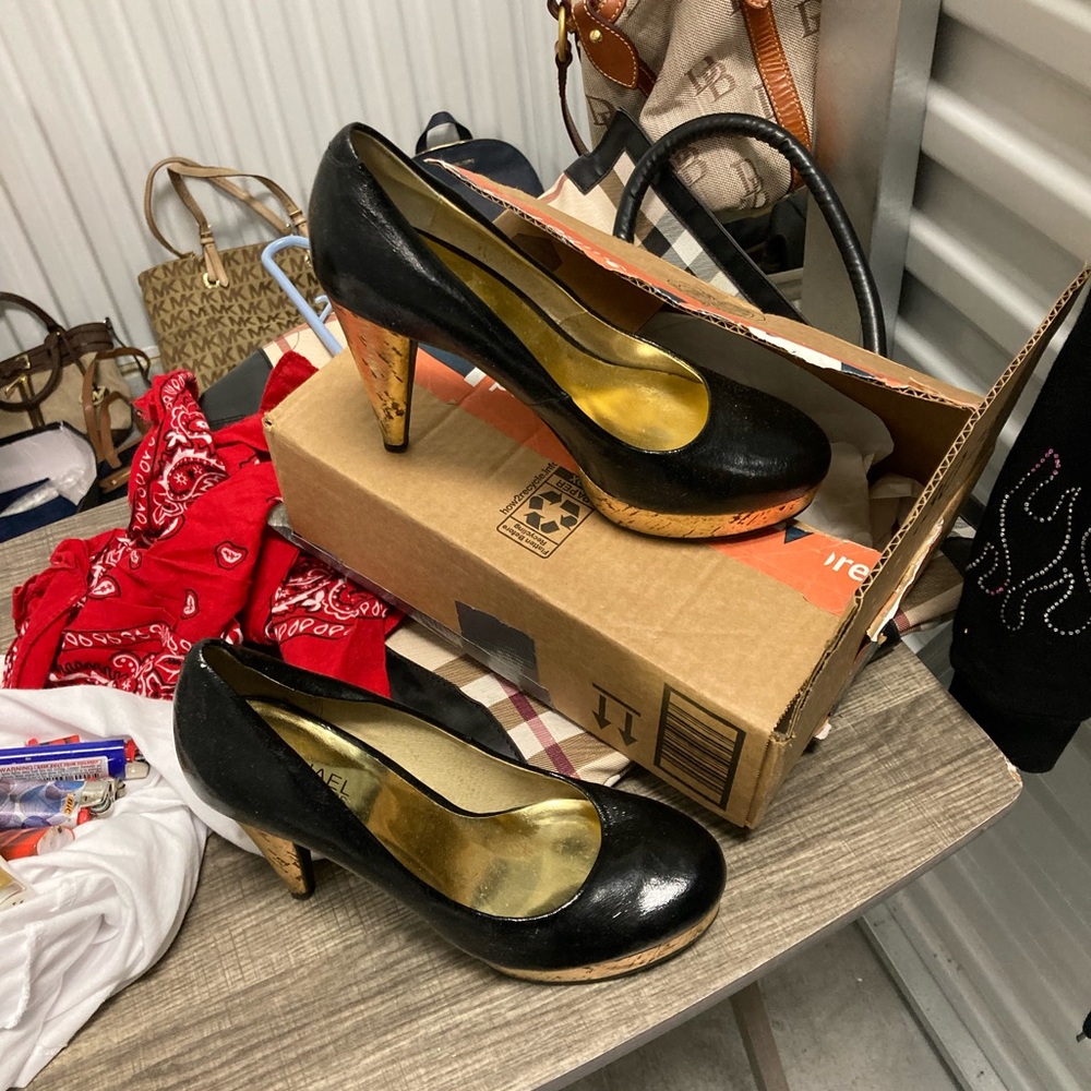Micheal Kors black high heels